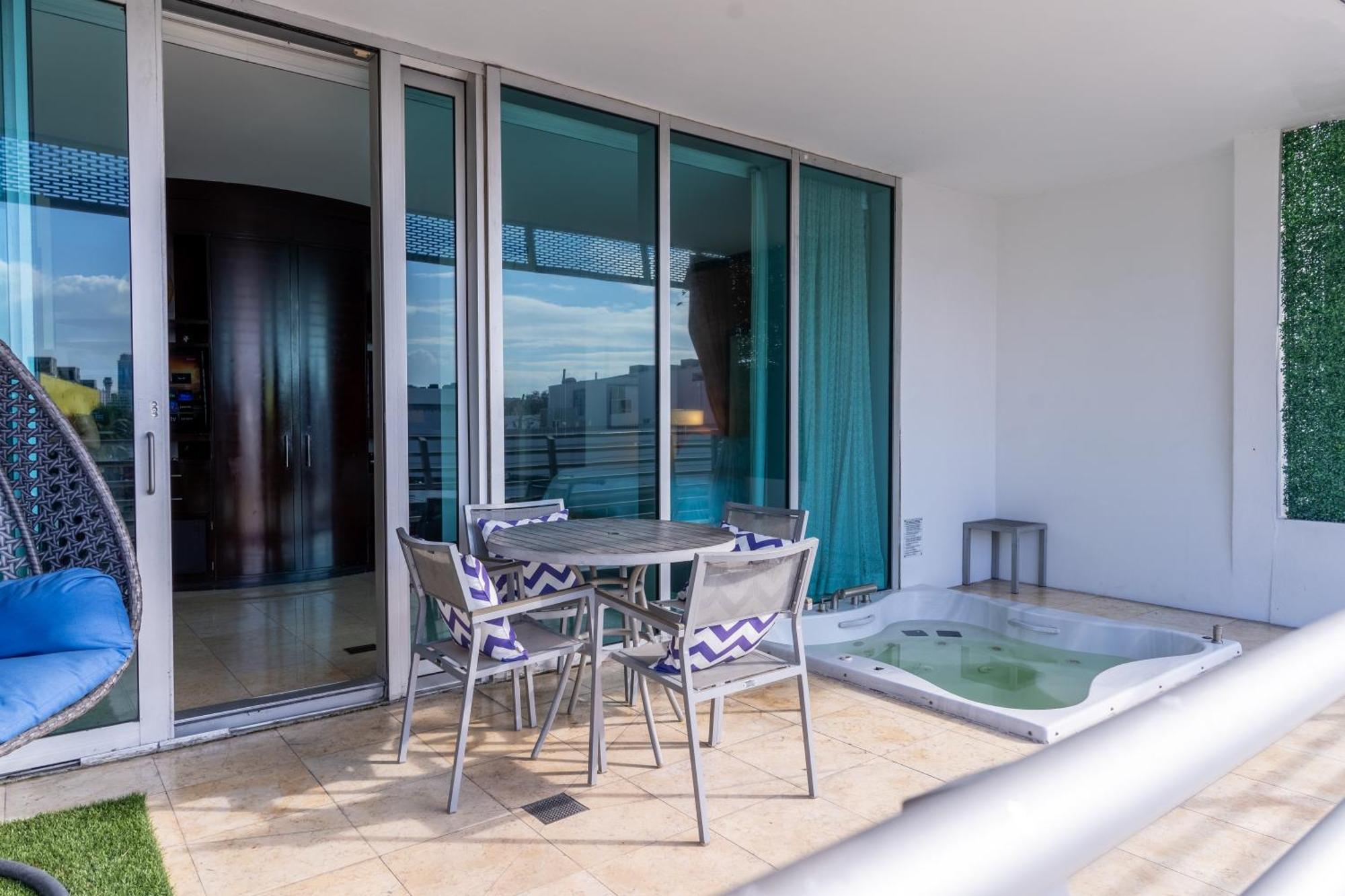 Boutique Suites 3 Min Walk To Beach ไมอามีบีช ภายนอก รูปภาพ