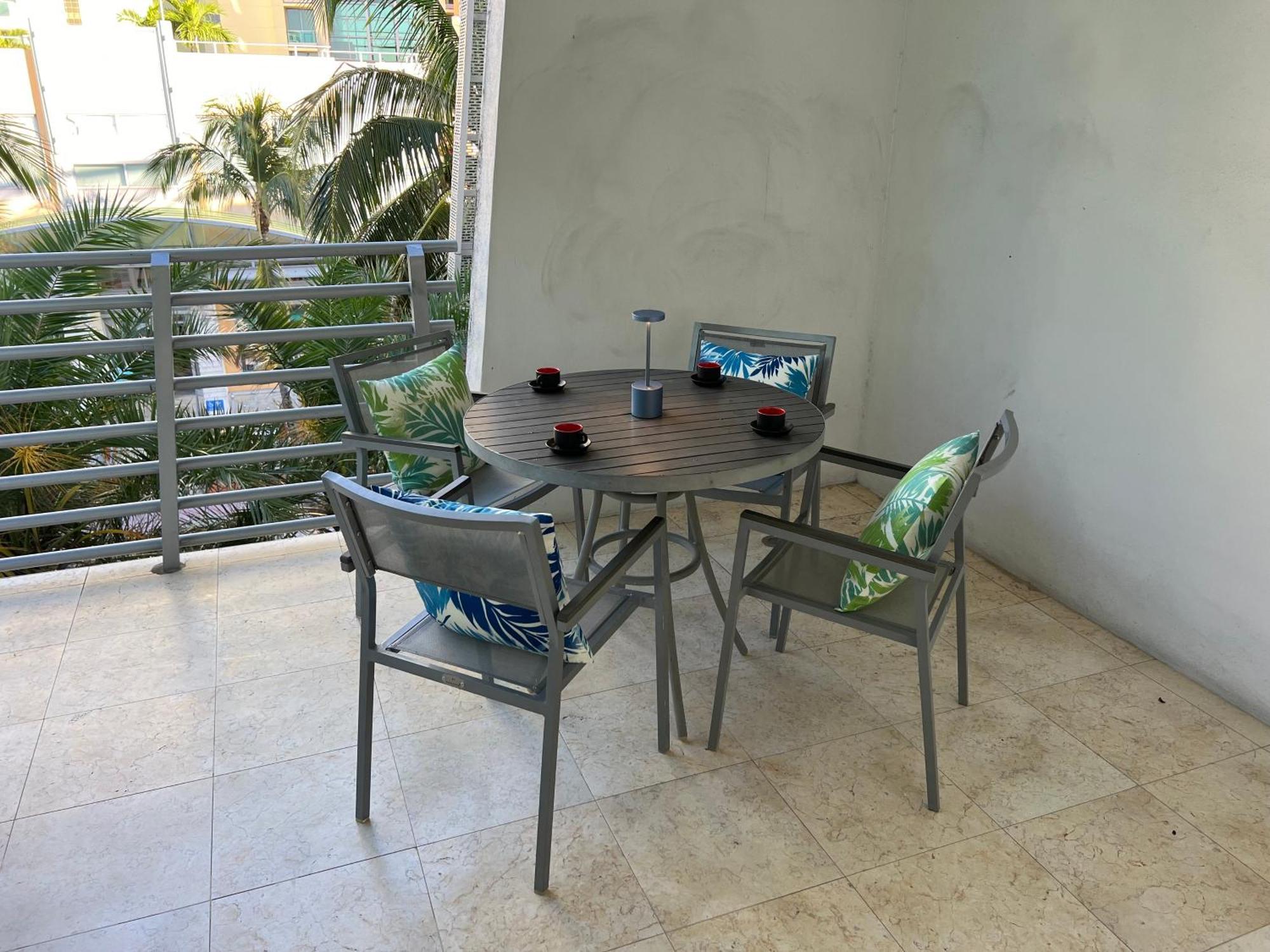 Boutique Suites 3 Min Walk To Beach ไมอามีบีช ภายนอก รูปภาพ
