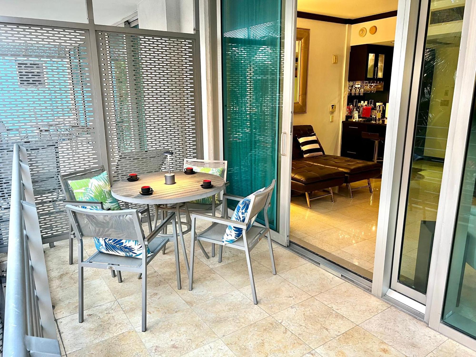 Boutique Suites 3 Min Walk To Beach ไมอามีบีช ภายนอก รูปภาพ