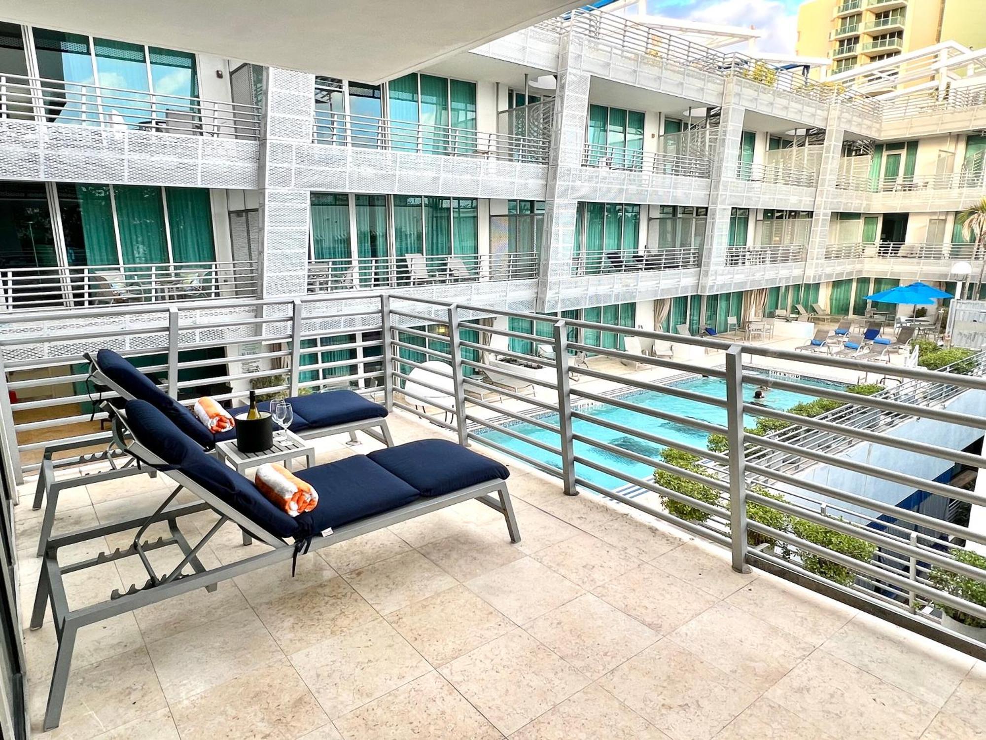 Boutique Suites 3 Min Walk To Beach ไมอามีบีช ภายนอก รูปภาพ