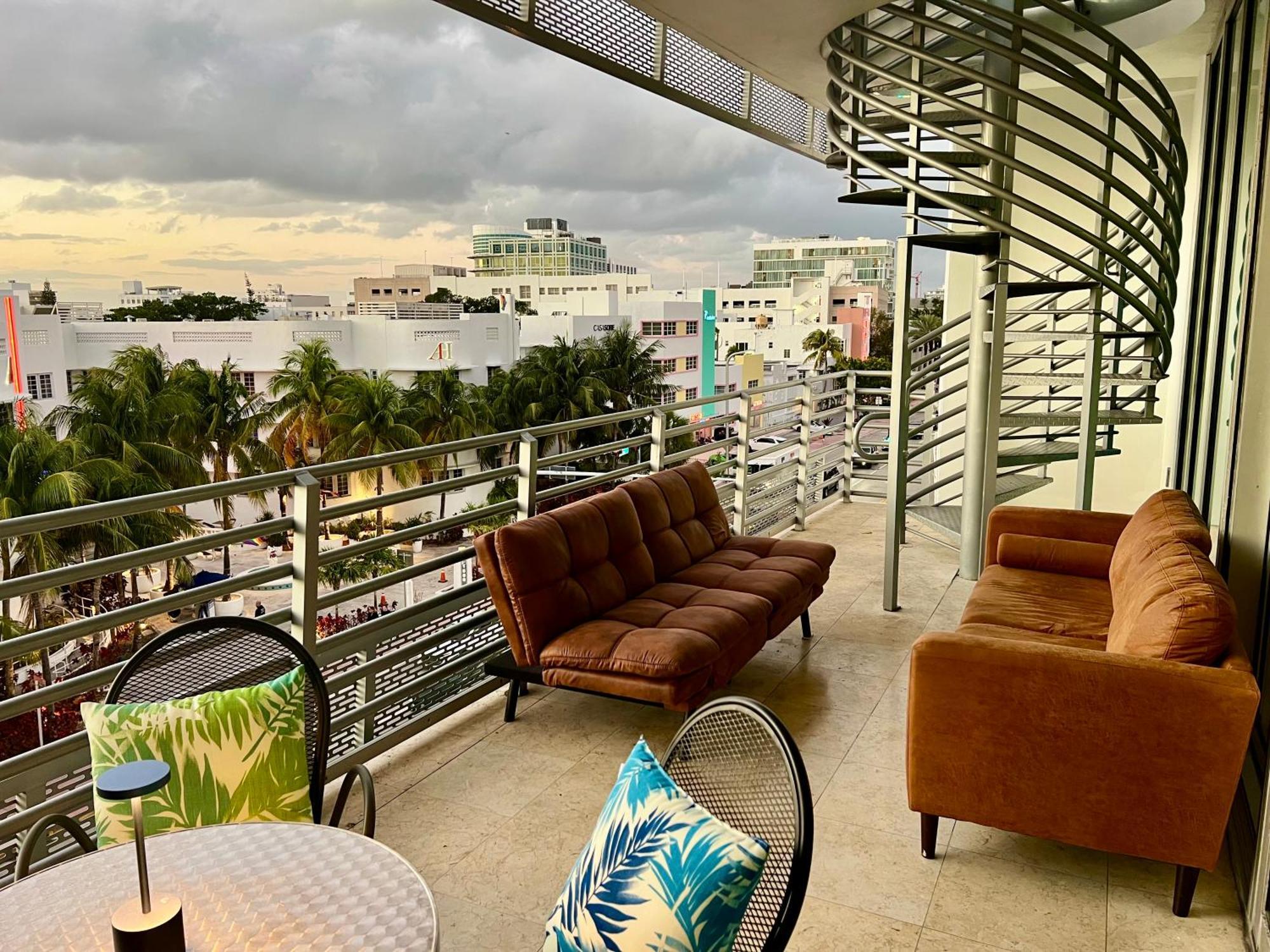 Boutique Suites 3 Min Walk To Beach ไมอามีบีช ภายนอก รูปภาพ