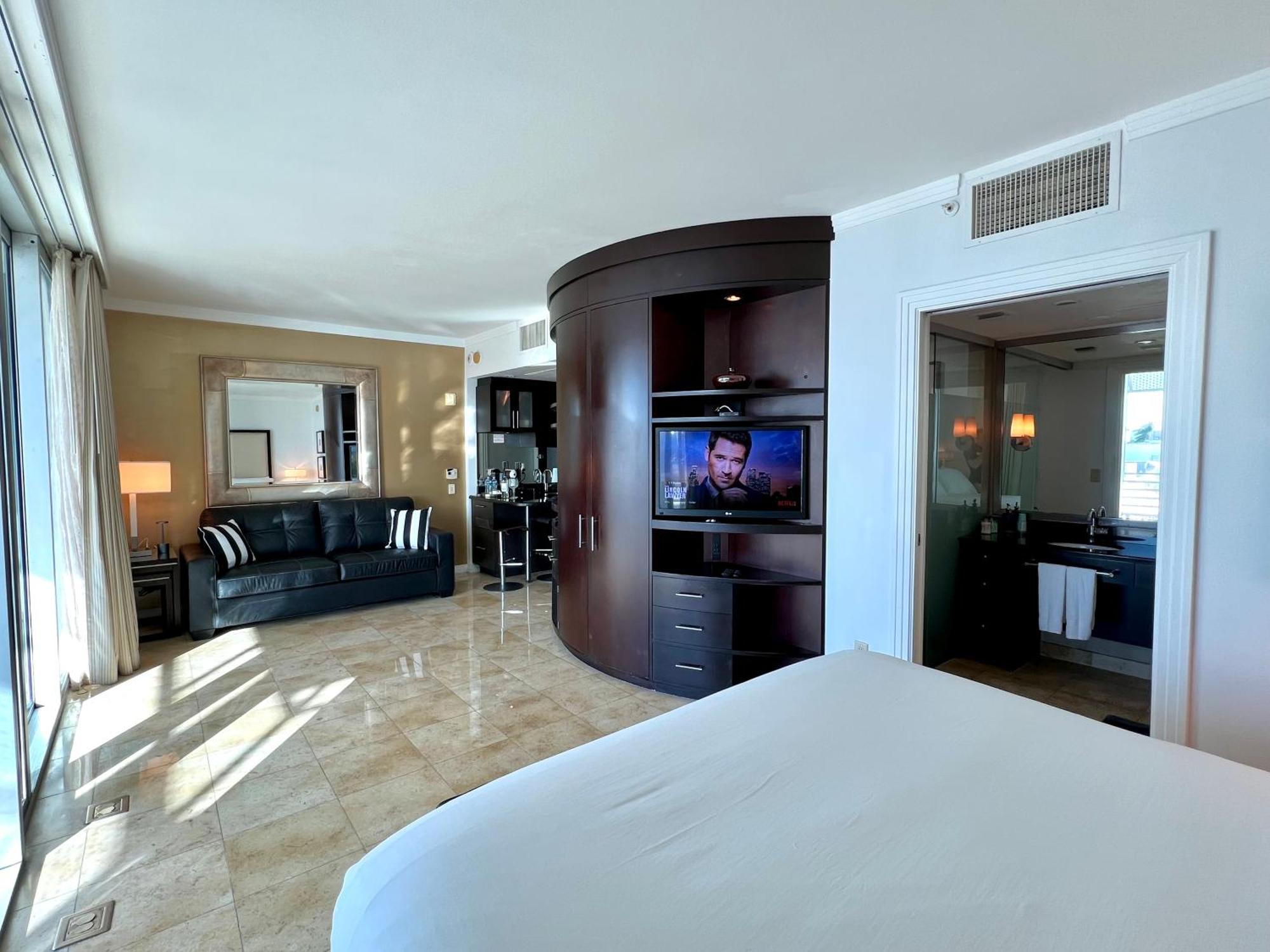 Boutique Suites 3 Min Walk To Beach ไมอามีบีช ภายนอก รูปภาพ
