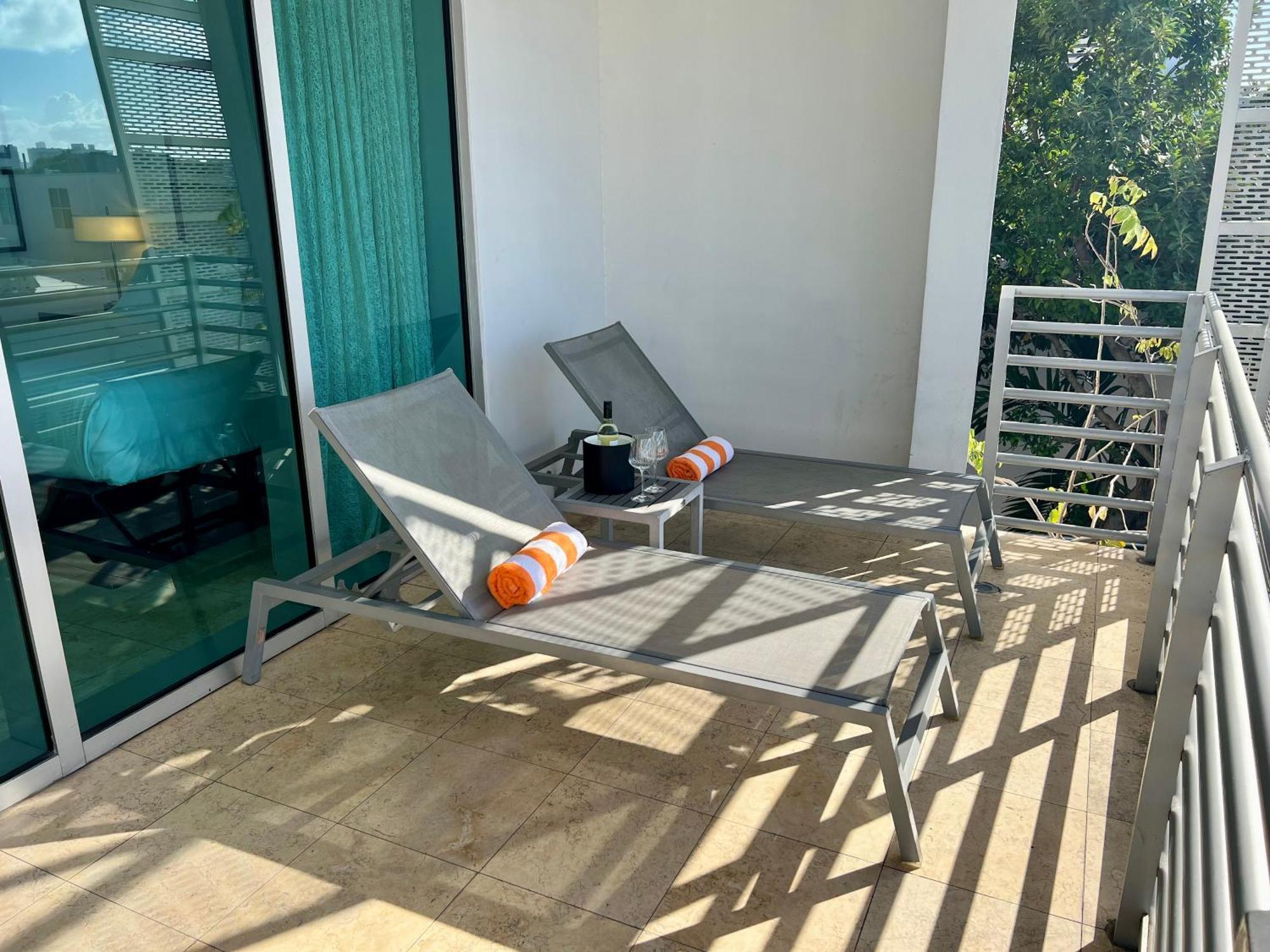 Boutique Suites 3 Min Walk To Beach ไมอามีบีช ภายนอก รูปภาพ